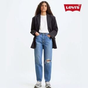 Levi’s Premium 80’s Mom Jean